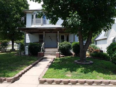 301 E Harvey Ave, Wellington, KS, 67152
