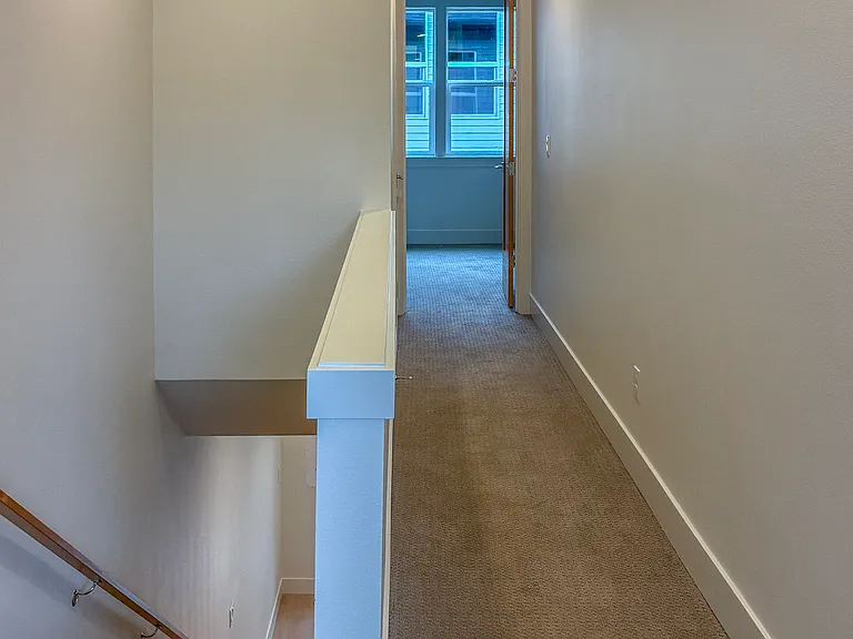 6010 NE 30th Ave — Photo 21