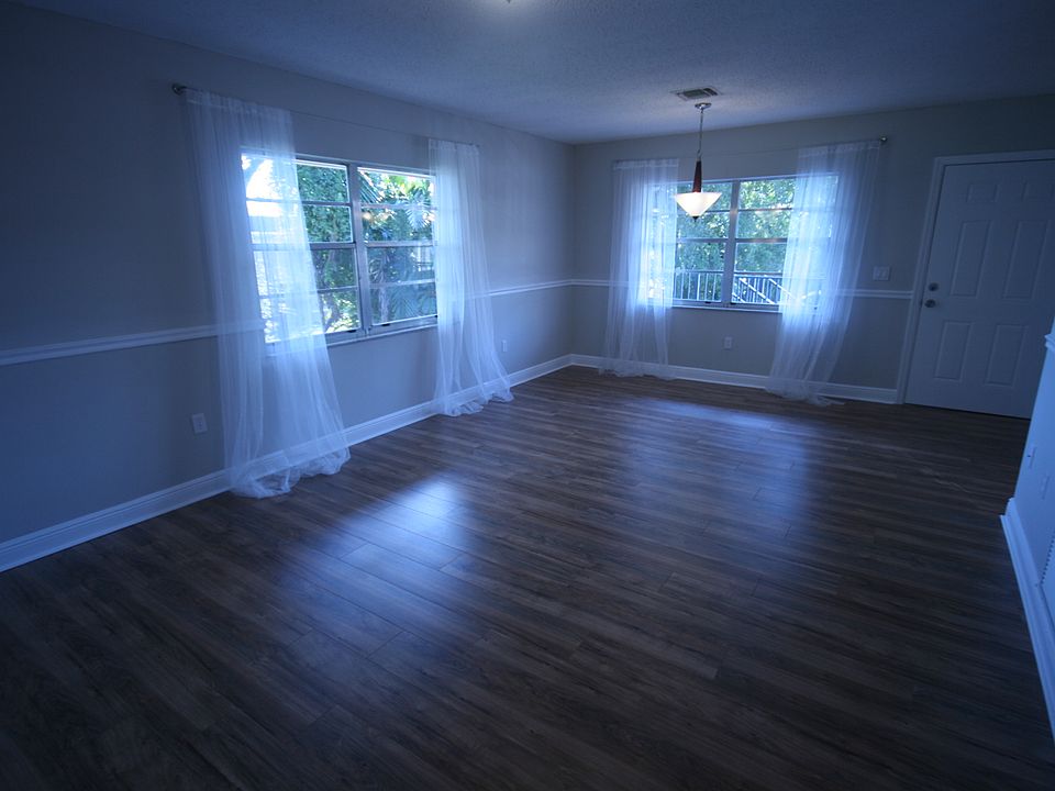 Spacious Living Area