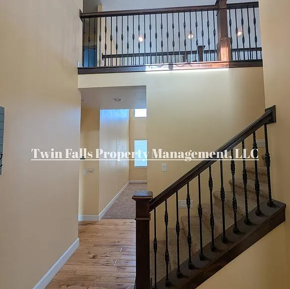768 Sun Peak Way — Photo 14