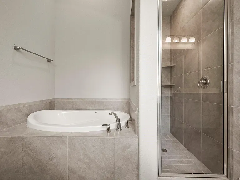 150 Mayfield Dr — Photo 19