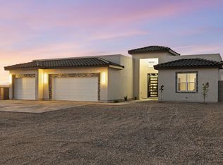 145 10th Ave NE, Rio Rancho, NM 87144