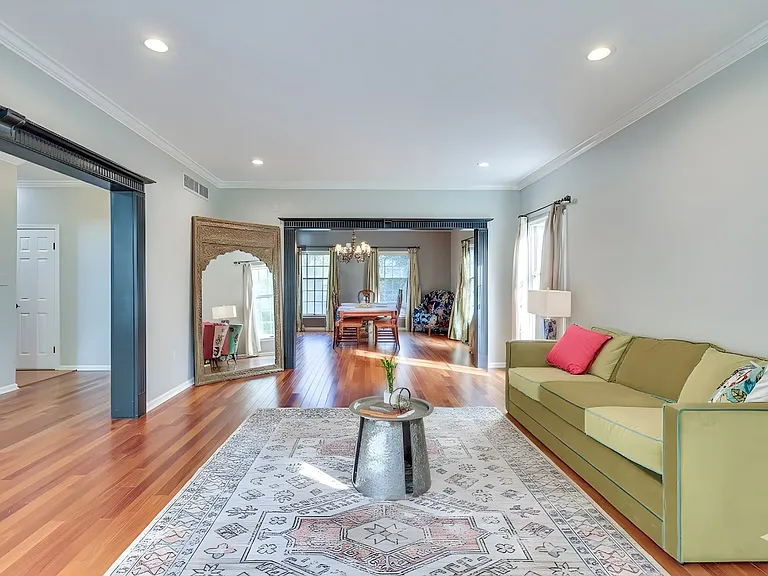 2 Abbington Ln — Photo 6