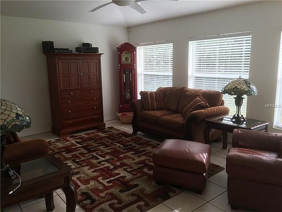 5th image of 381 Sweetwater Dr