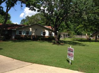 2675 Lakeview Cir, Millbrook, AL 36054