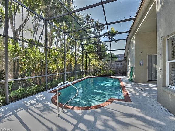 2nd image of 22081 Seashore Cir