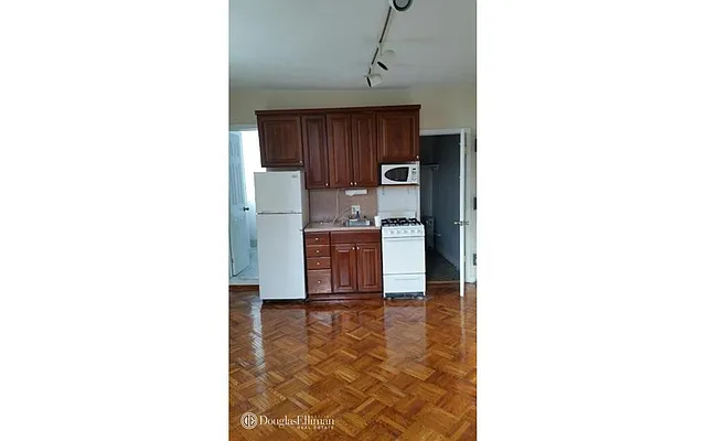 Rented by Douglas Elliman | media 13