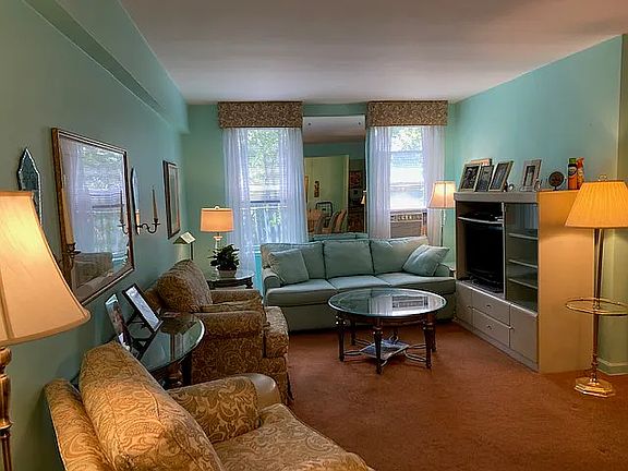 3rd image of 2280 Burnett St APT 3H