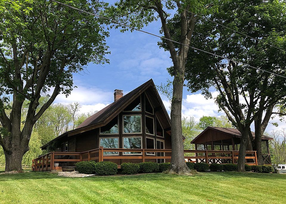 2nd image of 64 Bull Frog Rd