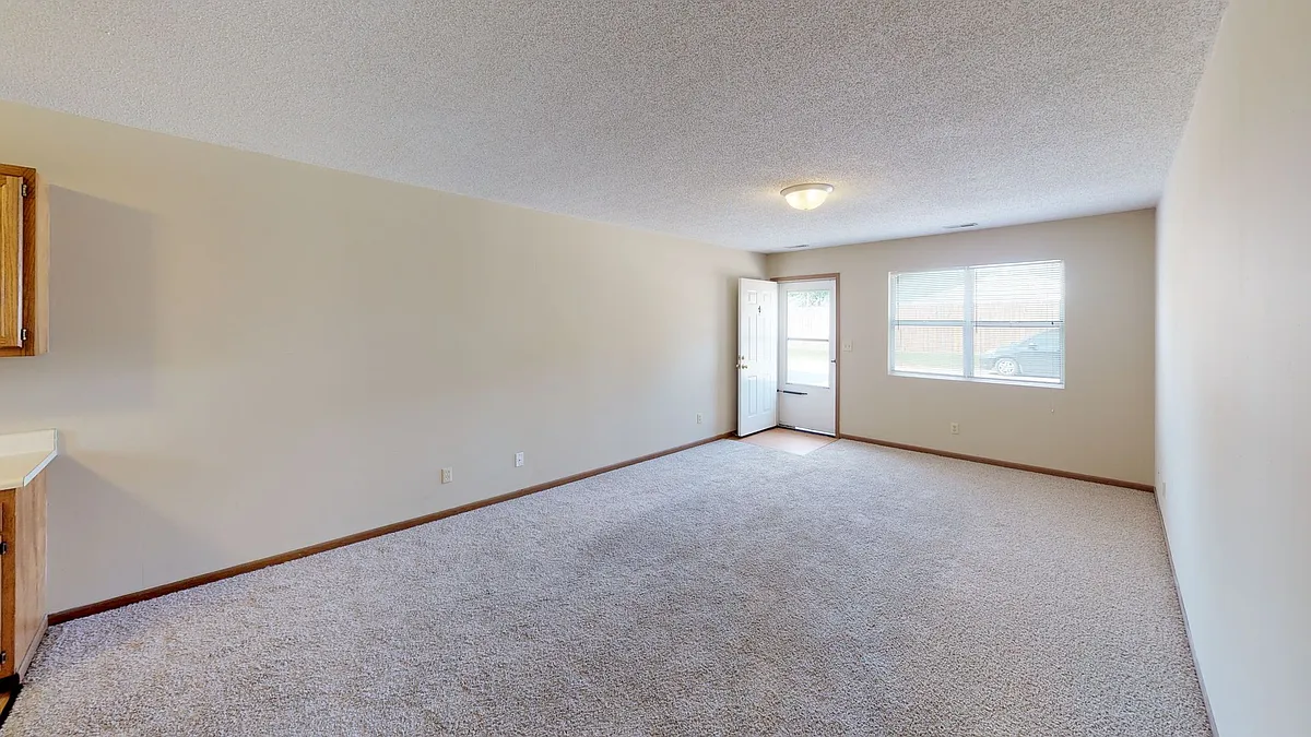 Building Photo - 908 & 910 N Bentley St
