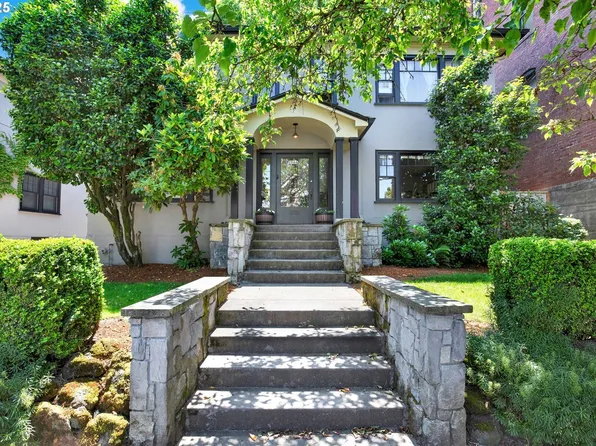 2066 NW Overton St #2, Portland, OR 97209