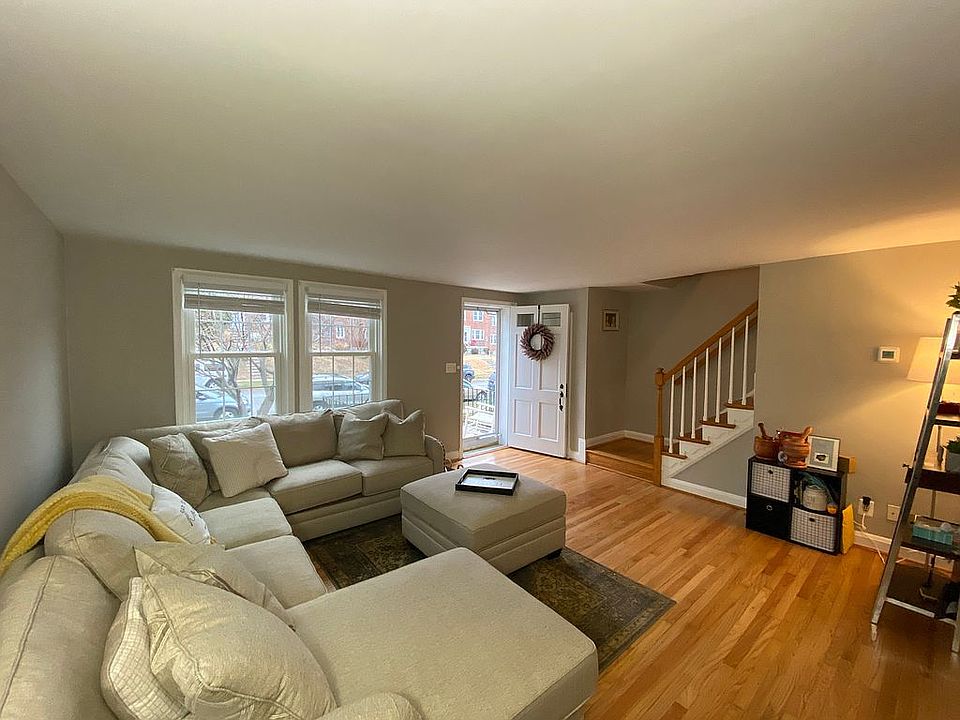 Spacious Living Room