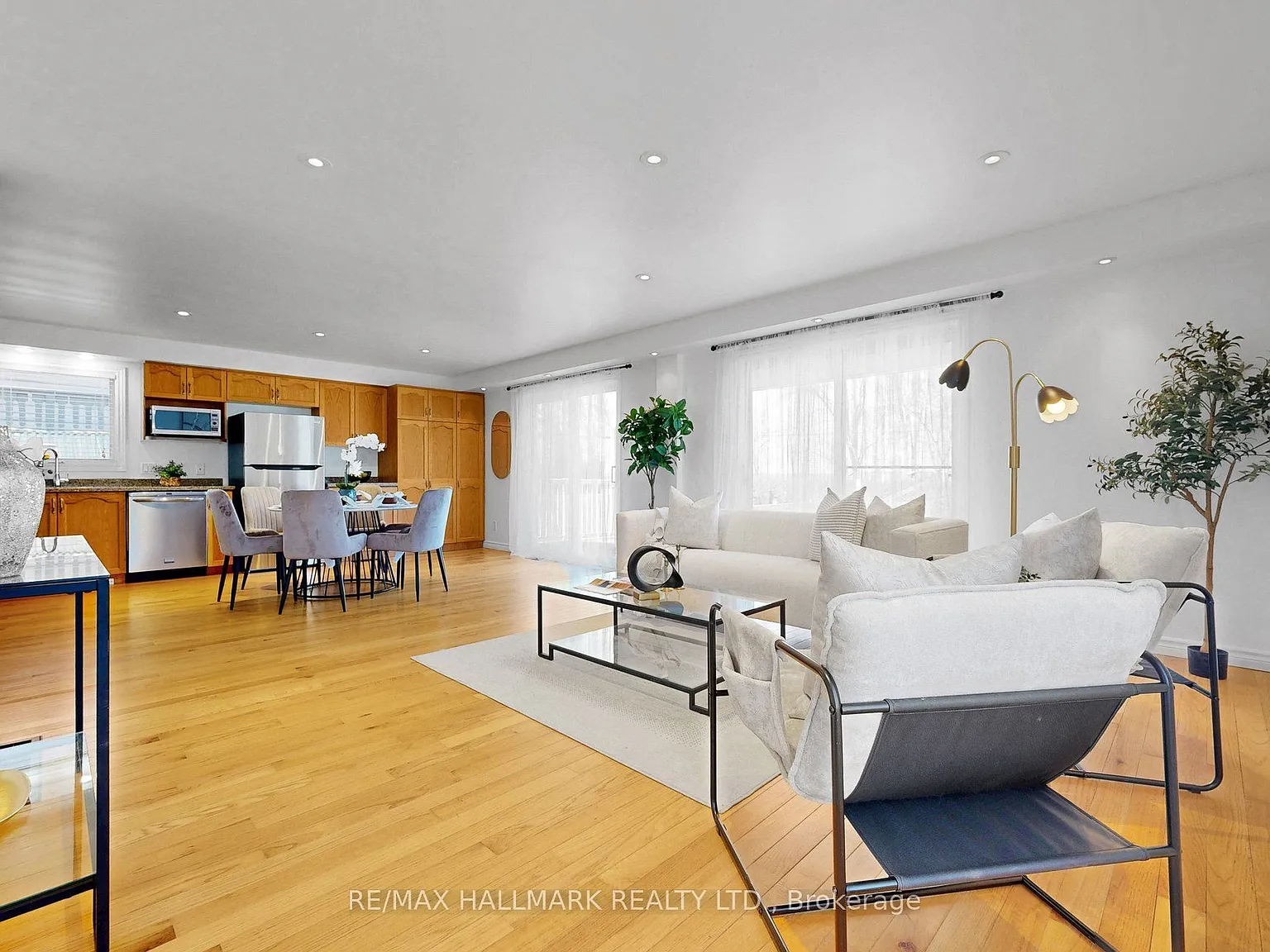 4 bed, $4,000 — Photo 3