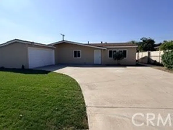 329 W Hawthorne St, Rialto, CA 92376