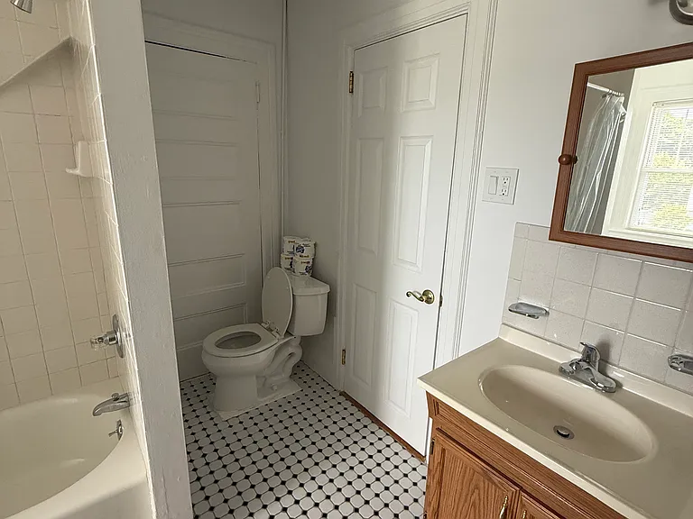 19 Neptune Ave #3 — Photo 6