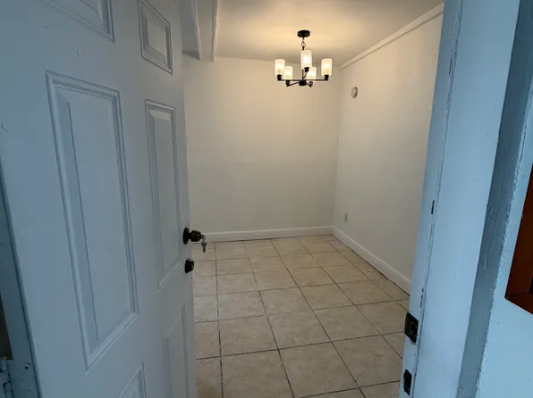 404 NE 26th Ter #400, Miami, FL 33137