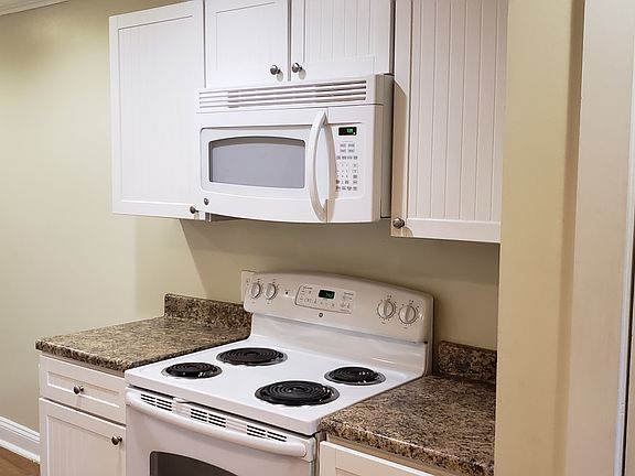 5th image of 1725 Harvey Mitchell Pkwy S APT 1914