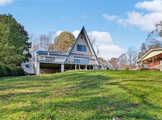 6578 Harbor Ln, Conover, NC 28613