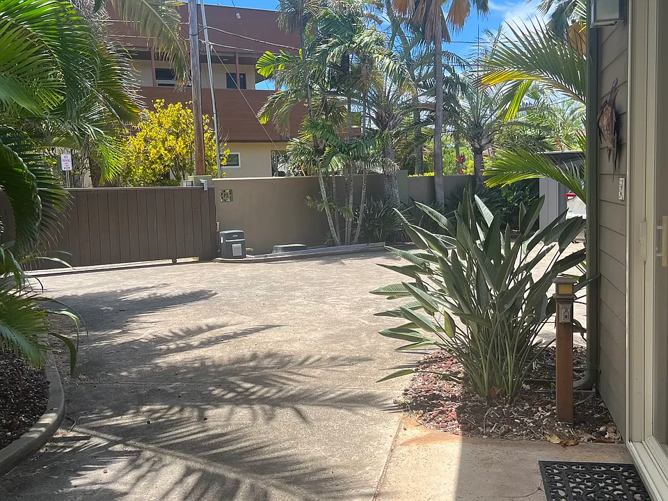 Lana Gated entry to the house