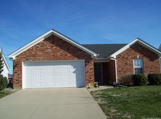 11922 Perry Crossing Pkwy, Sellersburg, IN 47172