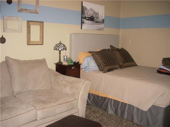 4th image of 686 2nd Ave #3N