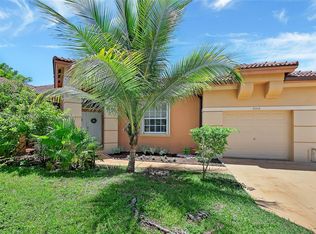 9006 SW 214th Ln, Cutler Bay, FL 33189