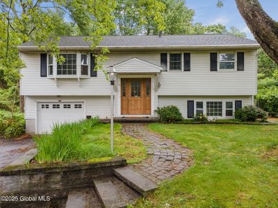 26 Birch Drive, West Sand Lake, NY, 12196
