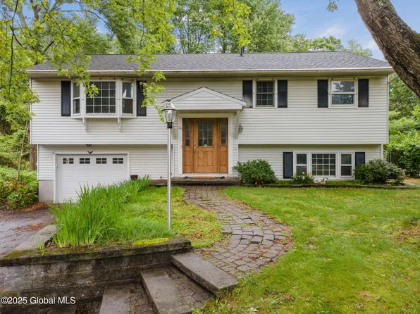 26 Birch Drive, Sand Lake, NY 12196