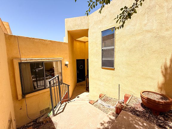 3rd image of 523 Pinon Creek Rd SE