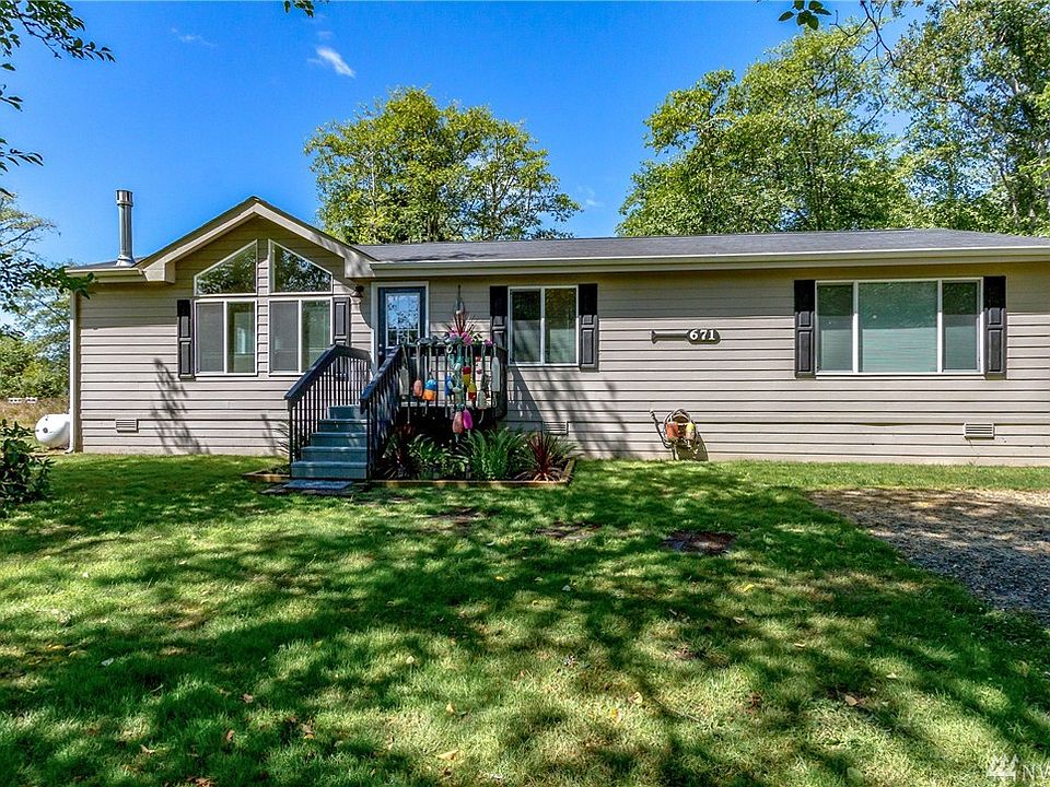 1st image of 671 Duck Lake Dr SE