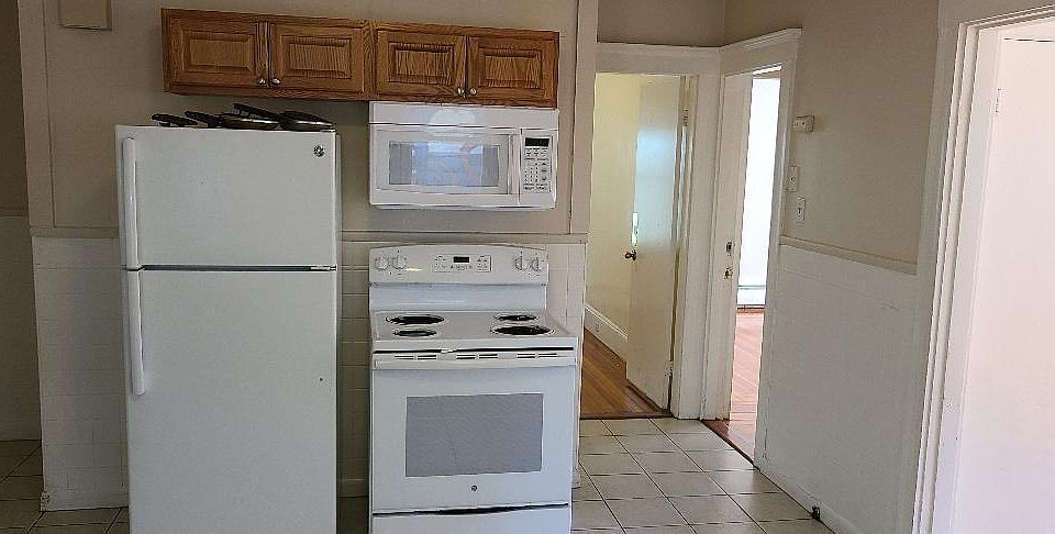 2nd image of 11 Harbor St #1