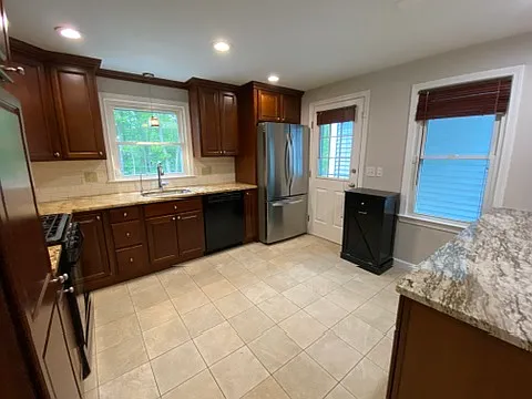 336 Cedar St — Photo 21