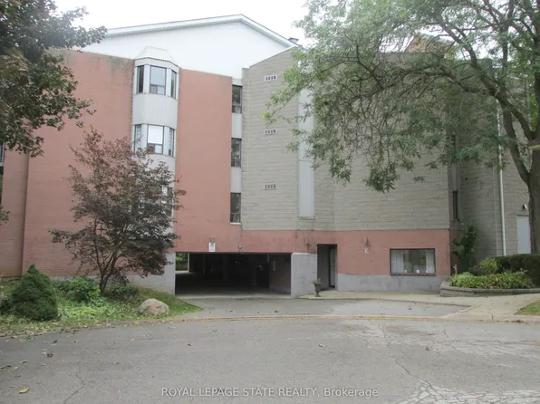 5 Niagara St #203, Grimsby, ON L3M 5A3