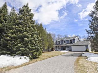 271 Skyline Dr, Petoskey, MI 49770