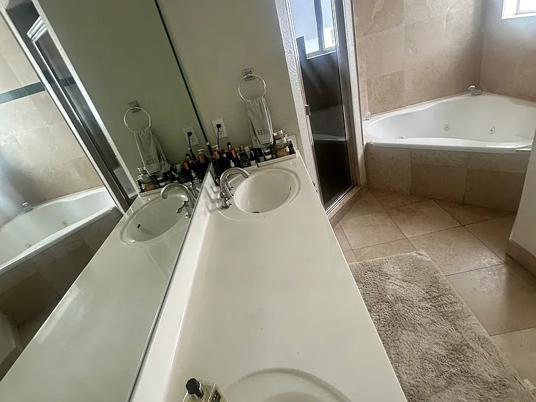 3068 Shipping Ave — Photo 17