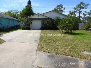 2921 Hillsdale Cir, Largo, FL 33774