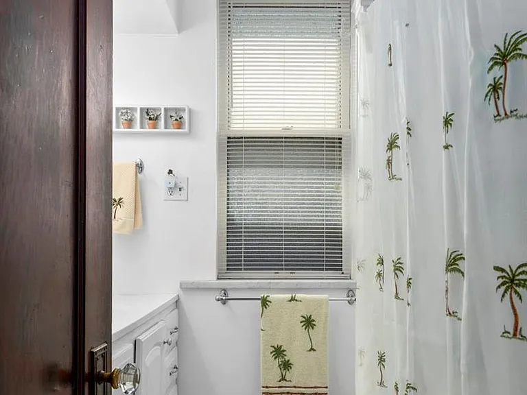 3637 Meramec St — Photo 15