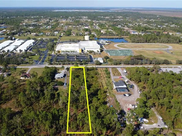 41XX 18TH AVE NE, NAPLES, FL 34120