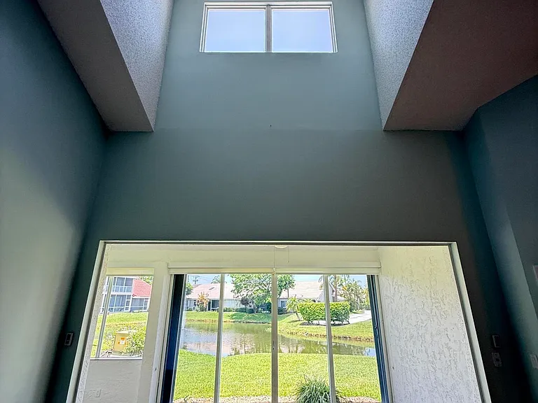 225 N Lakeshore Dr — Photo 35