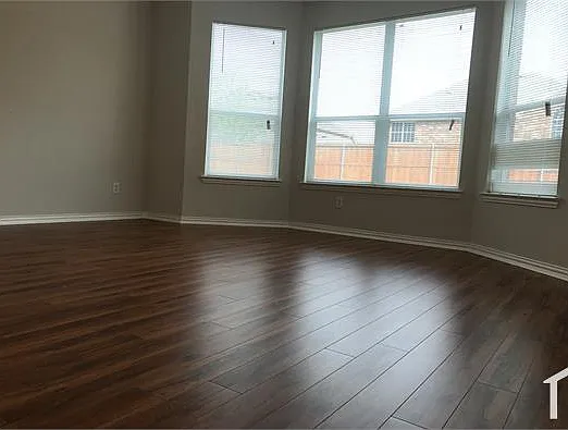 10410 Panks Ct — Photo 7