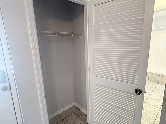 4th image of 1025 Carolina Rd APT W1