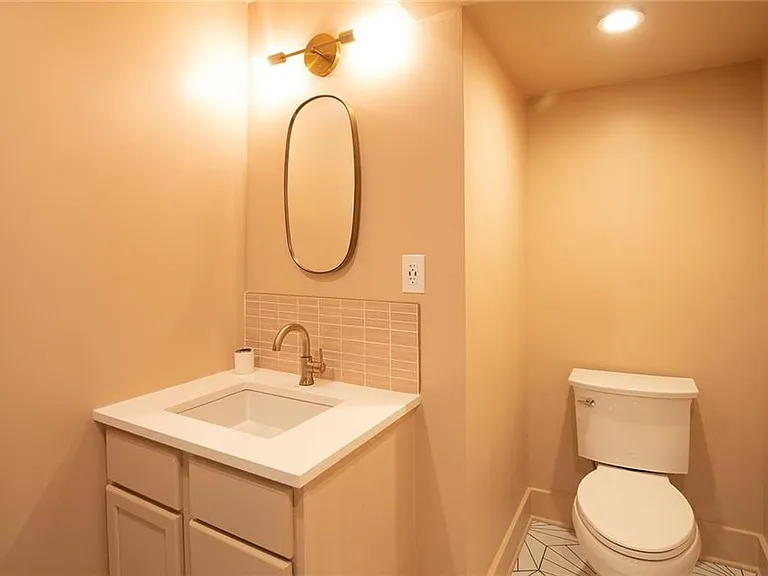 1430 Harvard Rd — Photo 27