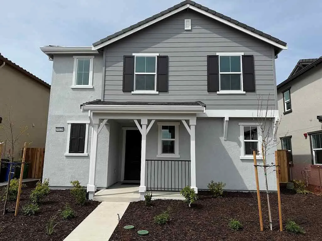 10126 Elise Way photo 1