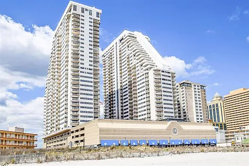 3101 Boardwalk Photo 1