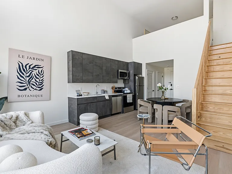 1 Mallory Ave — Photo 35