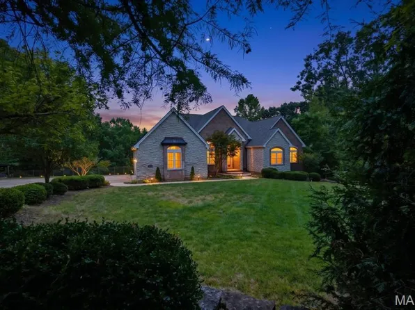 3546 Hawthorne Ridge Dr, Eureka, MO 63025