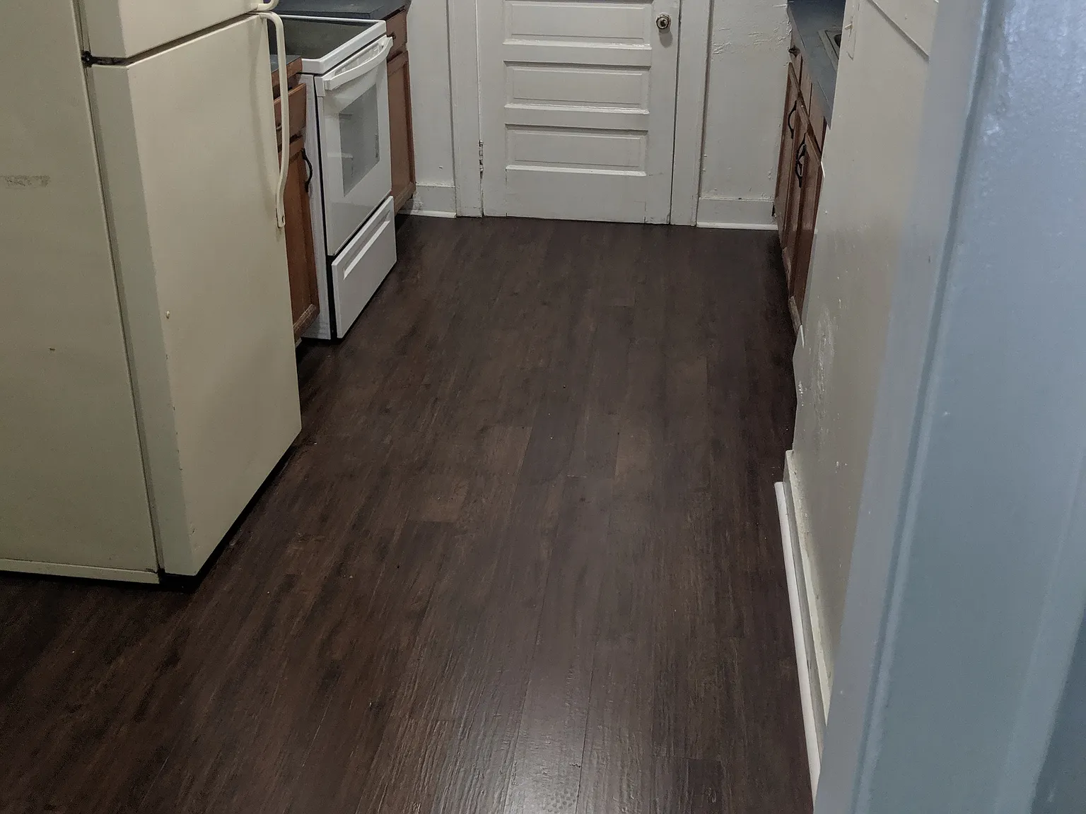 3 bed, 1024 sqft, $2,000 — Photo 3