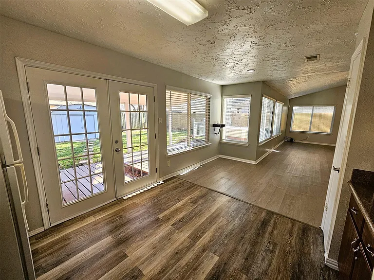 23915 Tayloe House Ln — Photo 6