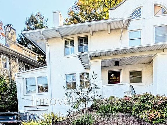 2nd image of 6519 Lincoln Dr