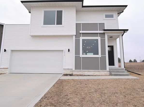 2819 Kestrel St, Norwalk, IA 50211